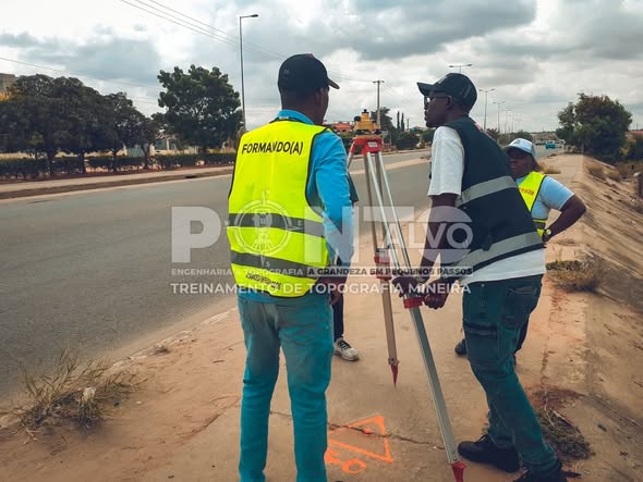 Registo do projeto Ponto Alvo Realiza com sucesso a 2ª edição prática do treinamento de Topografia Mineira